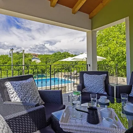 Paliska In Ripenda Kras Villa Labin (Istria)